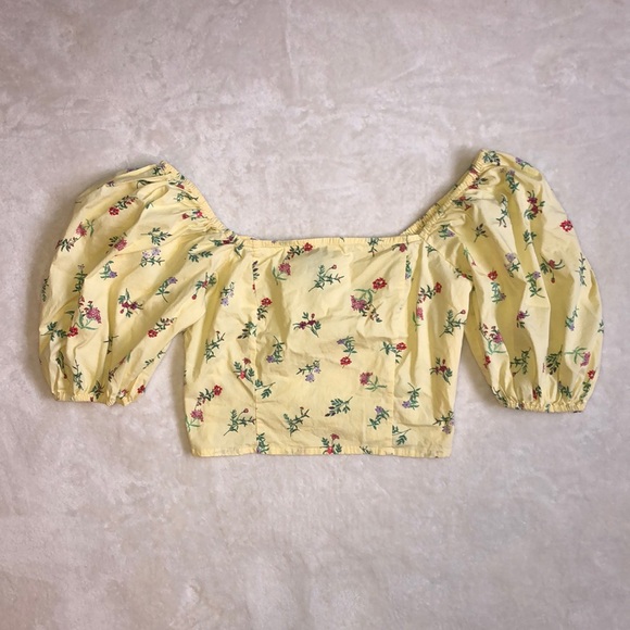 Forever 21 Tops - Yellow Floral Puff Sleeves Crop Top Blouse